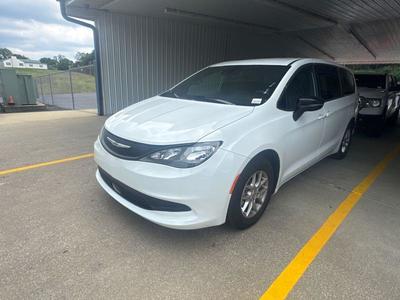 2025 Chrysler Voyager