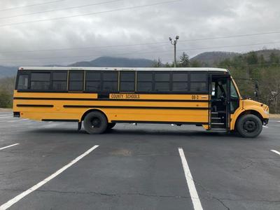 2008 Freightliner B2