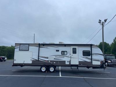 2018 FOREST RIVER WILDWOOD 30 KQBSS