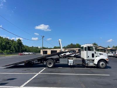 2015 PETERBILT 330
