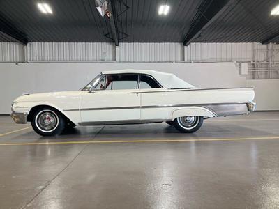 1961 Ford GALAXIE