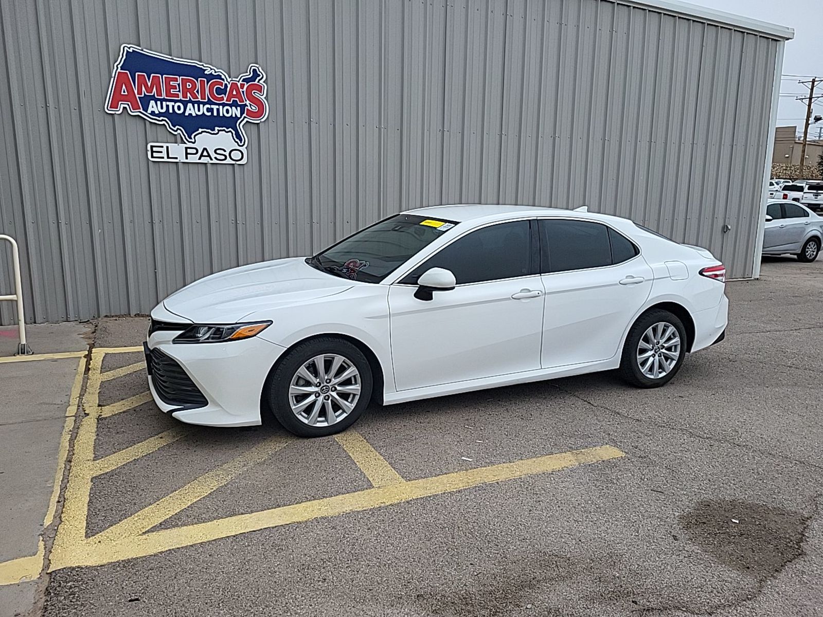 2020 Toyota Camry  LE FWD