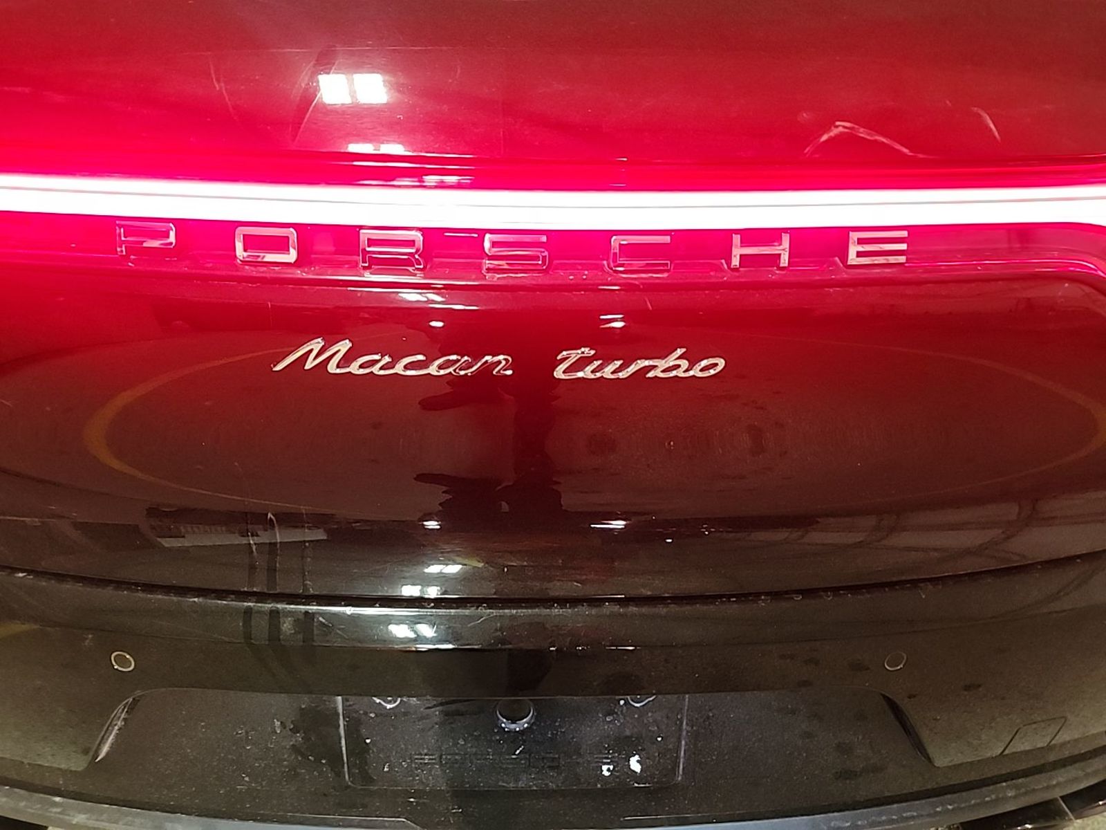 2020 Porsche macan  Turbo AWD