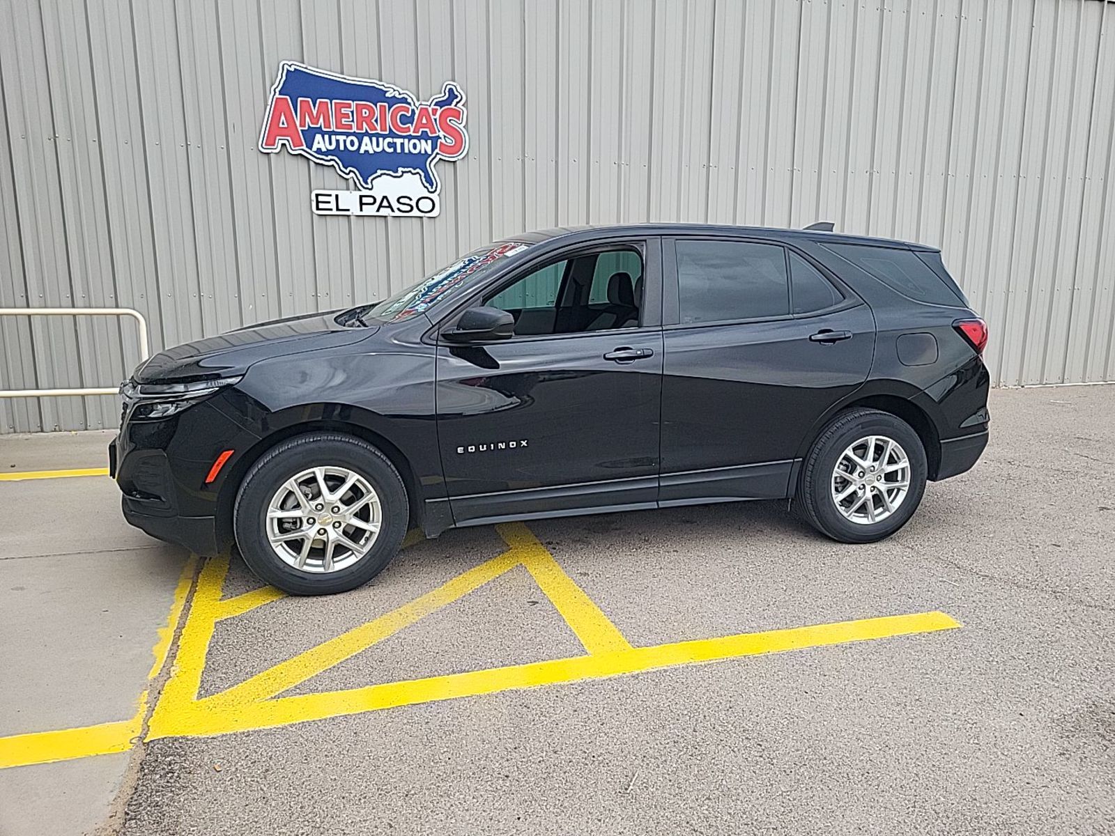 2022 Chevrolet Equinox  LS FWD