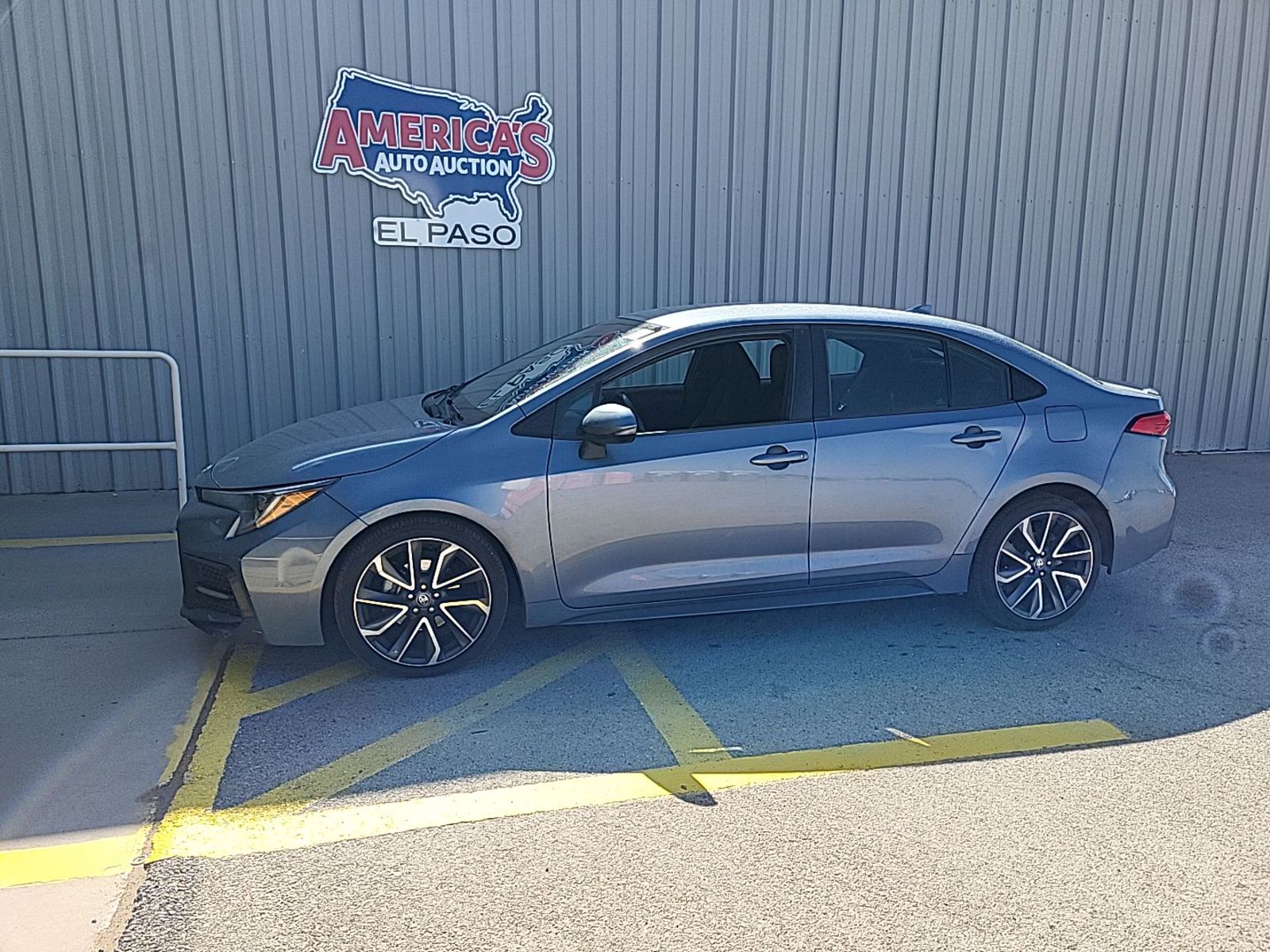 2022 Toyota Corolla  SE FWD