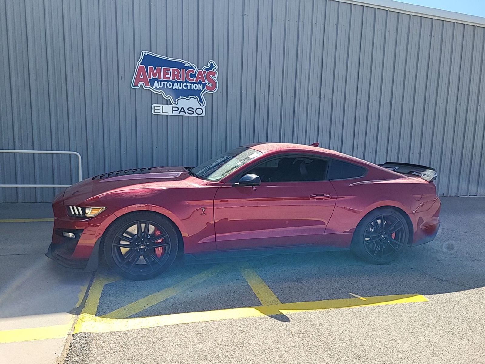 2021 Ford Mustang   RWD