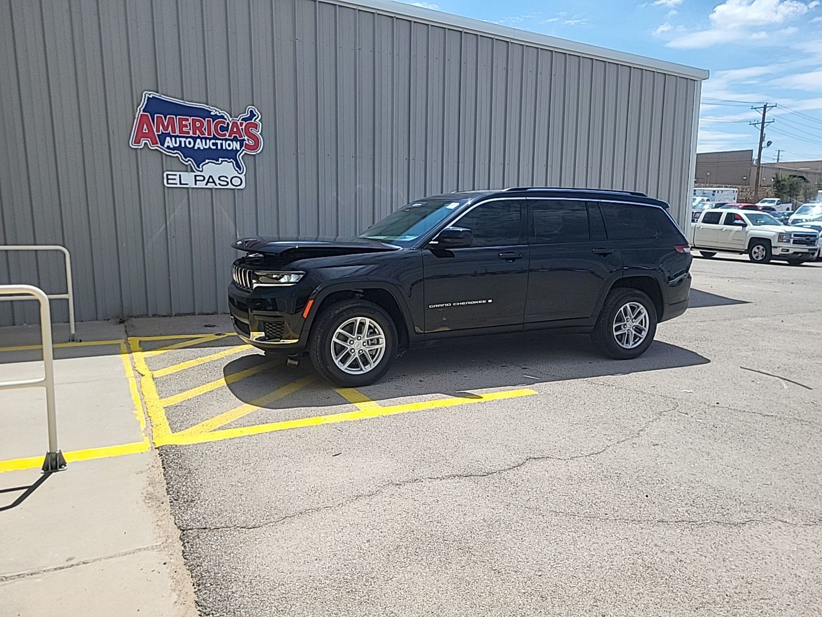 2023 Jeep Grand Cherokee   AWD