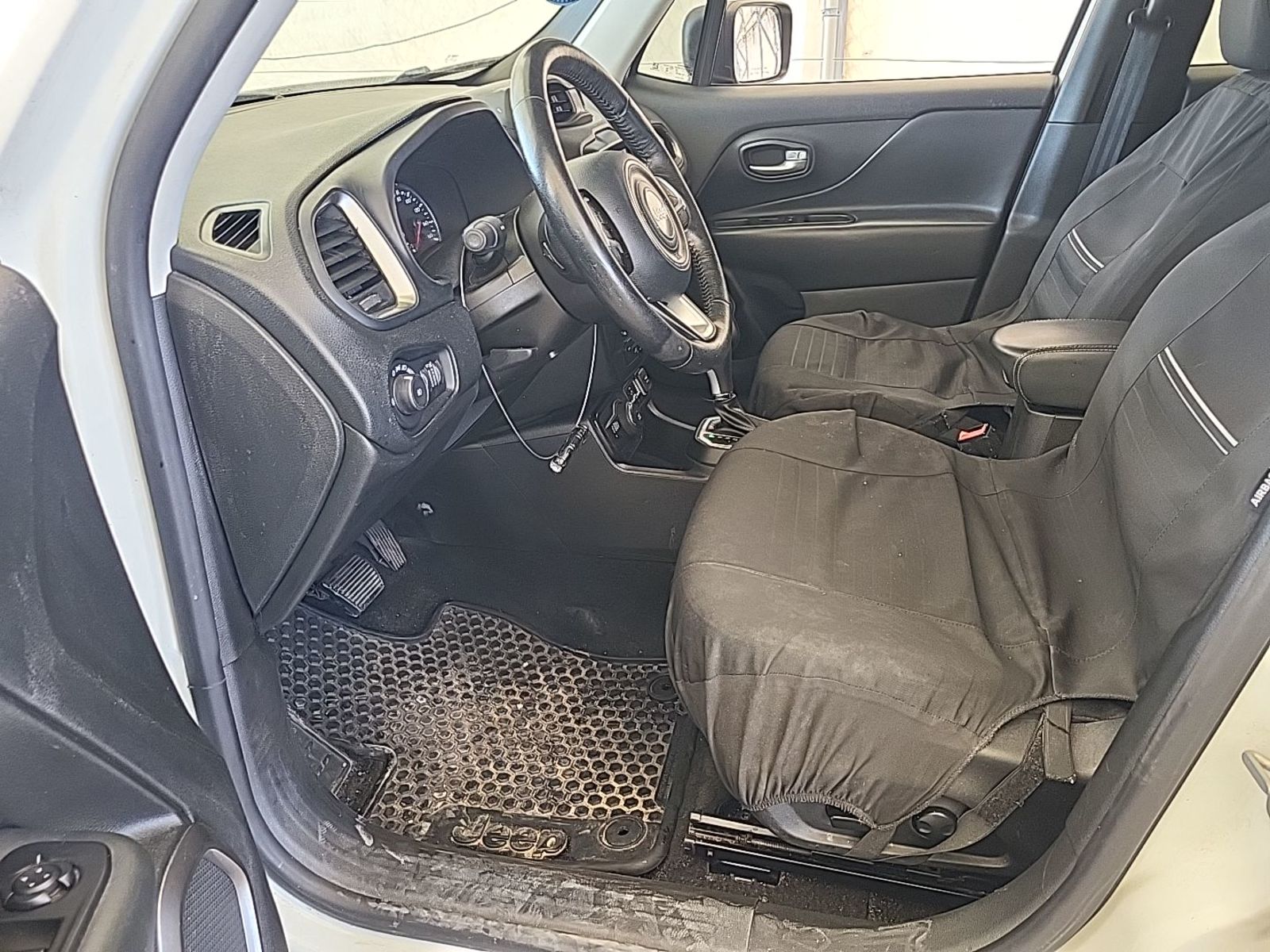 2023 Jeep Renegade  Latitude AWD