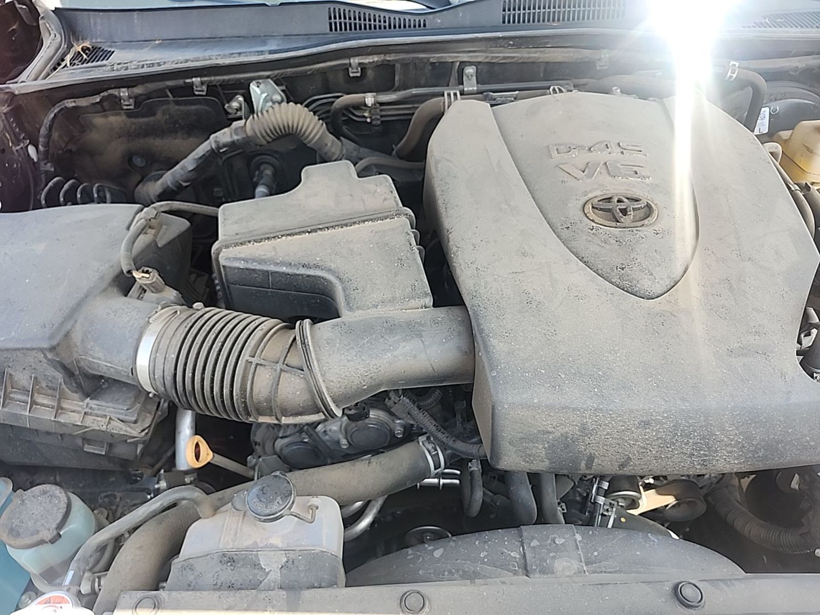 2023 Toyota Tacoma   AWD