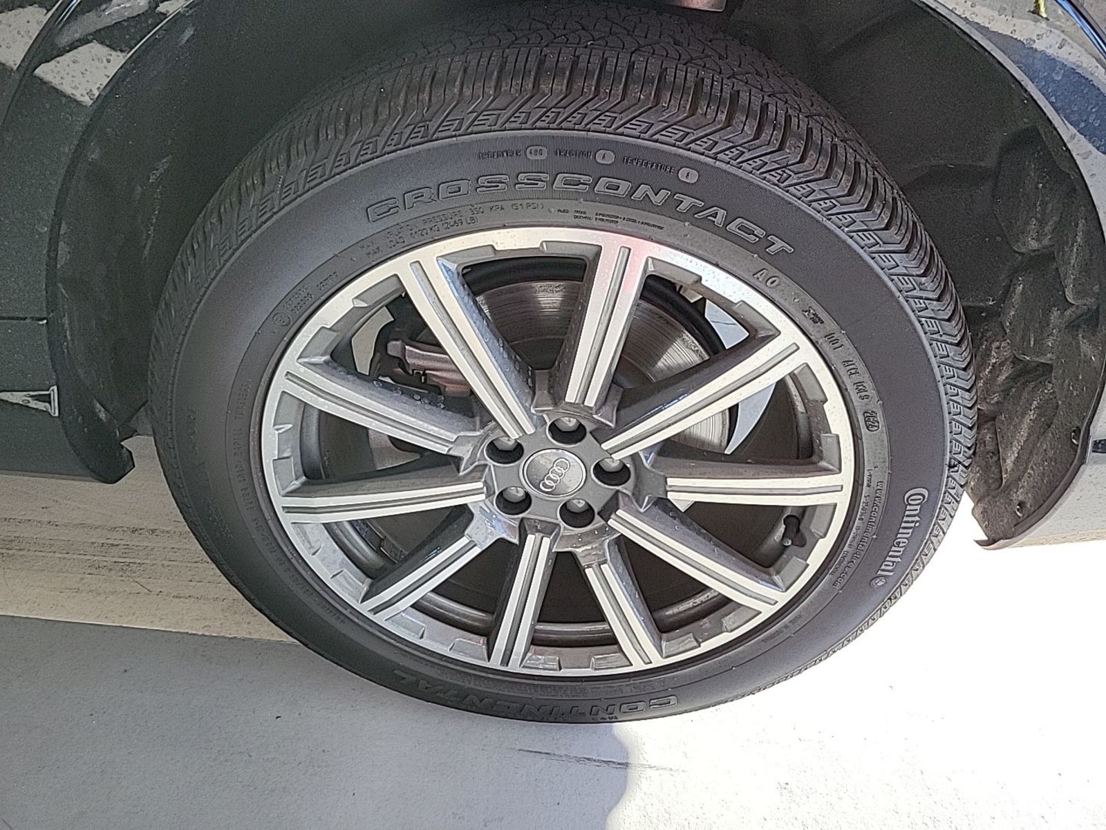 2019 Audi Q7  SE Premium Plus AWD