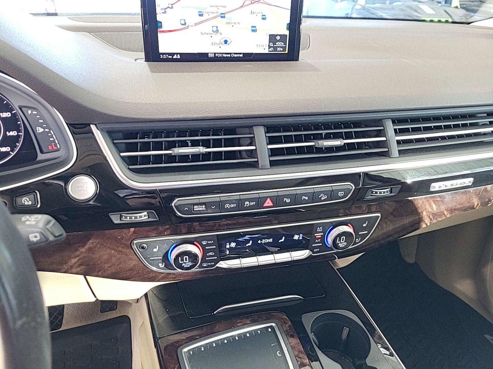 2019 Audi Q7  SE Premium Plus AWD