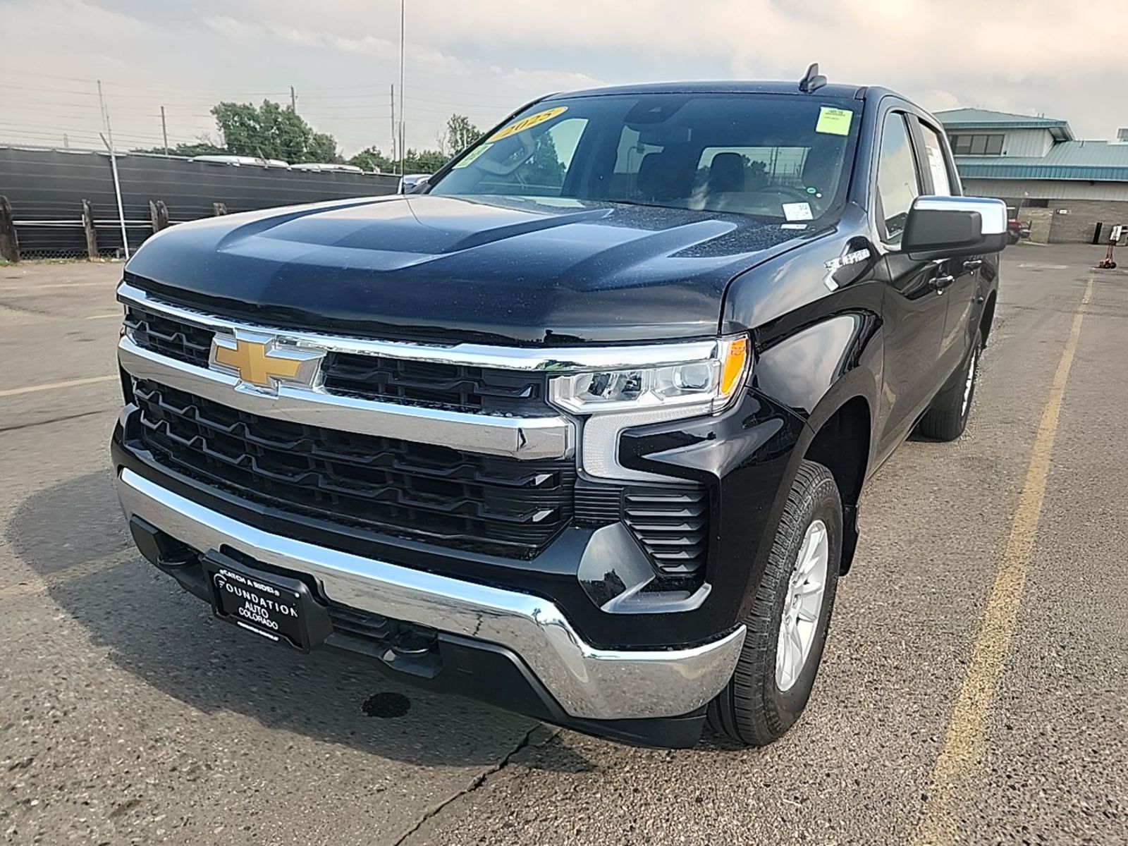 2025 Chevrolet Silverado 1500  LT AWD