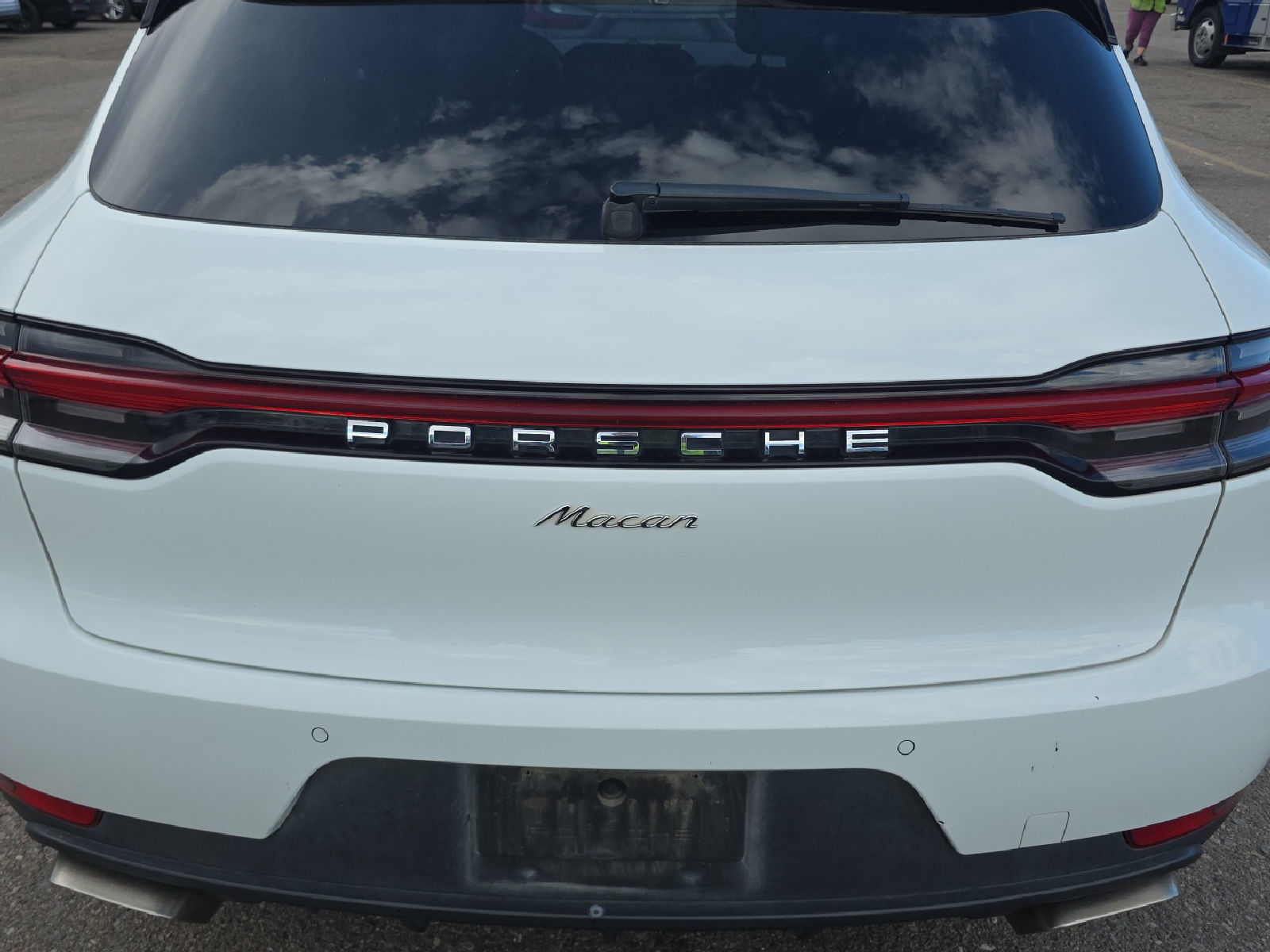 2020 Porsche macan  Base AWD