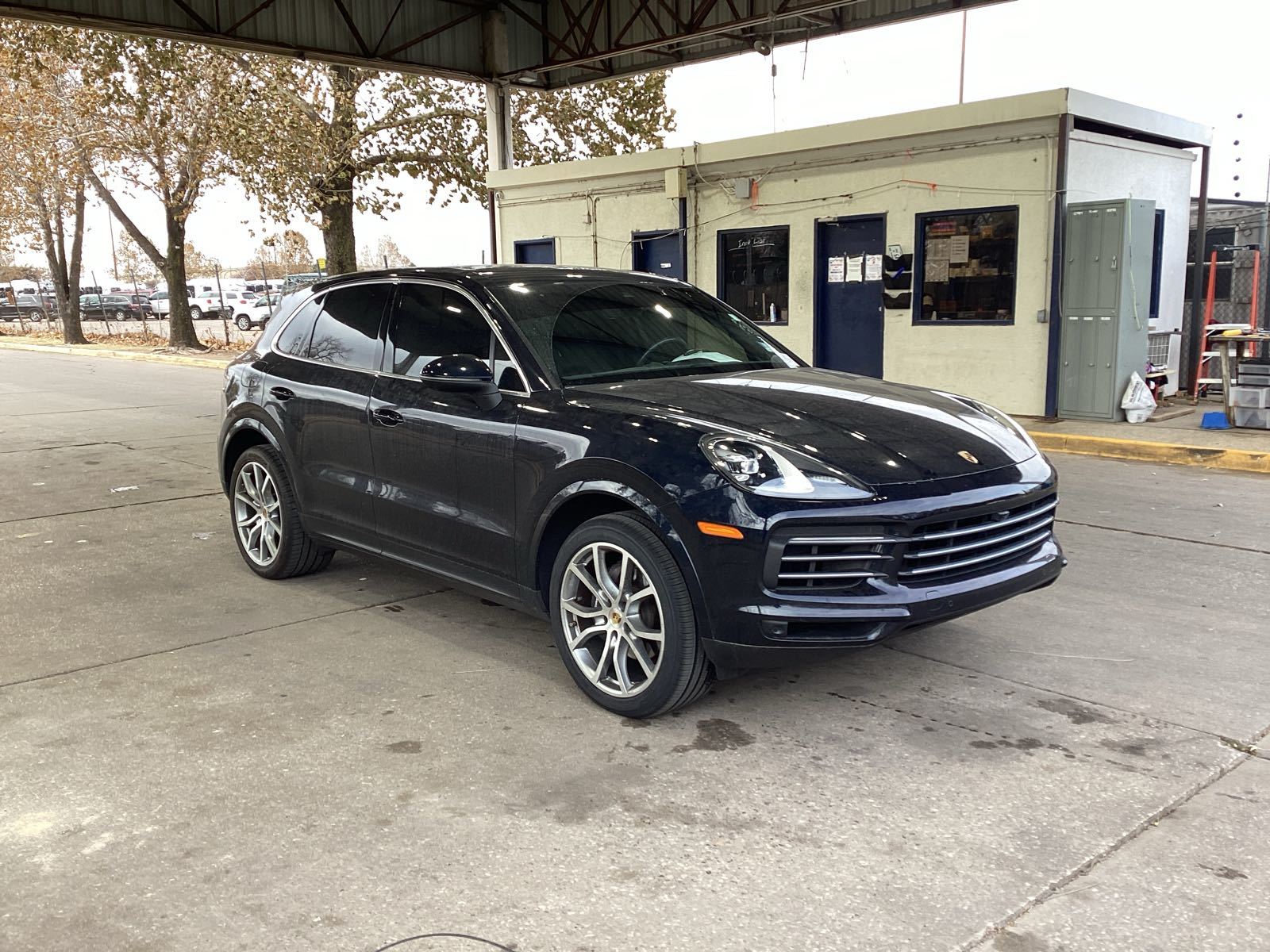 2020 Porsche cayenne  Base AWD