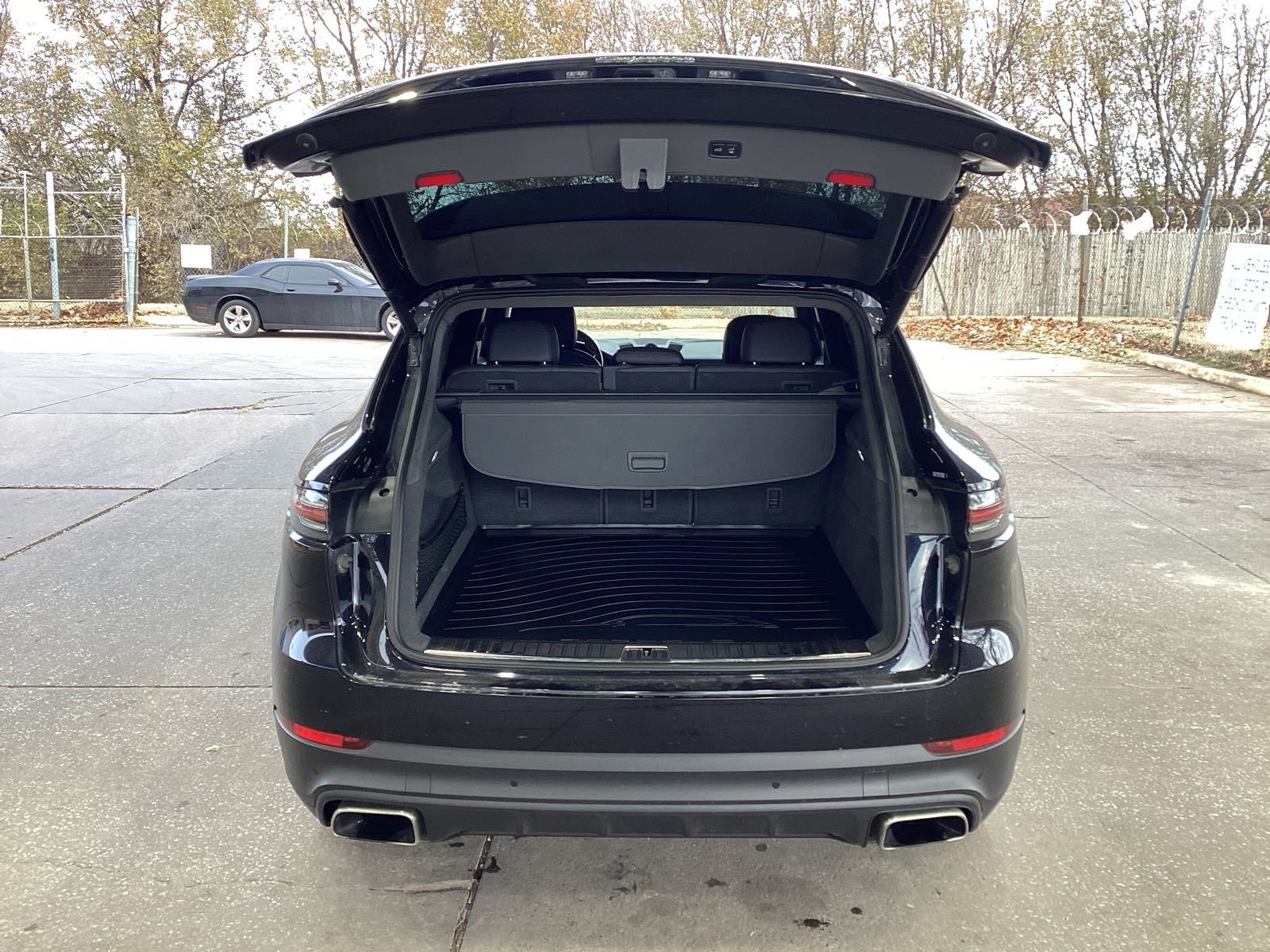 2020 Porsche cayenne  Base AWD