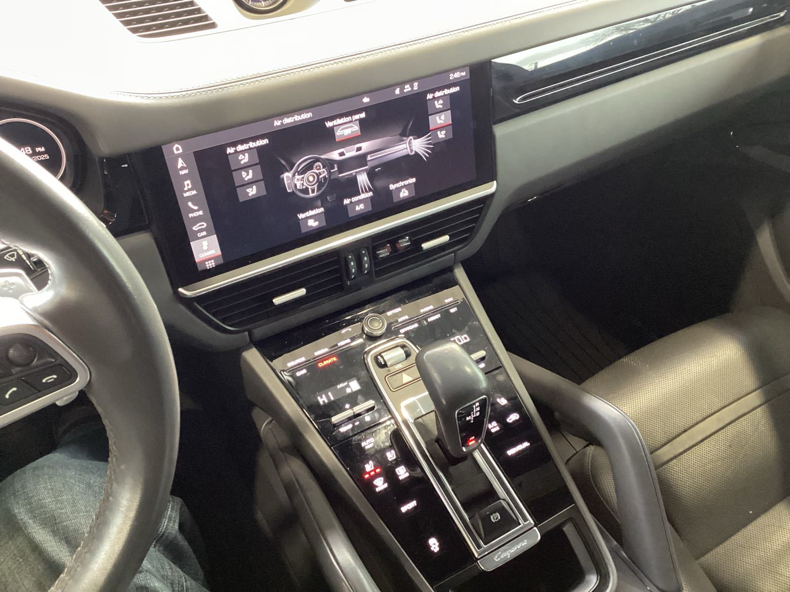 2020 Porsche cayenne  Base AWD