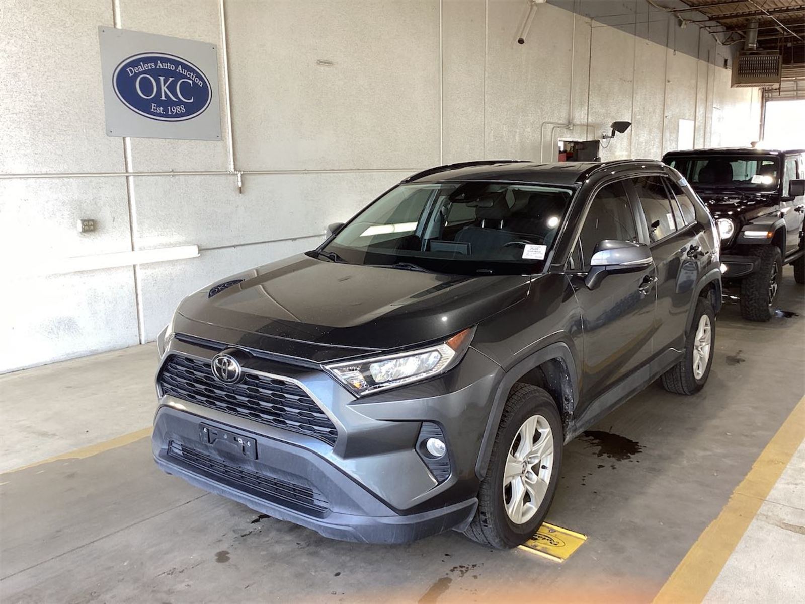 2021 Toyota RAV4  XLE FWD