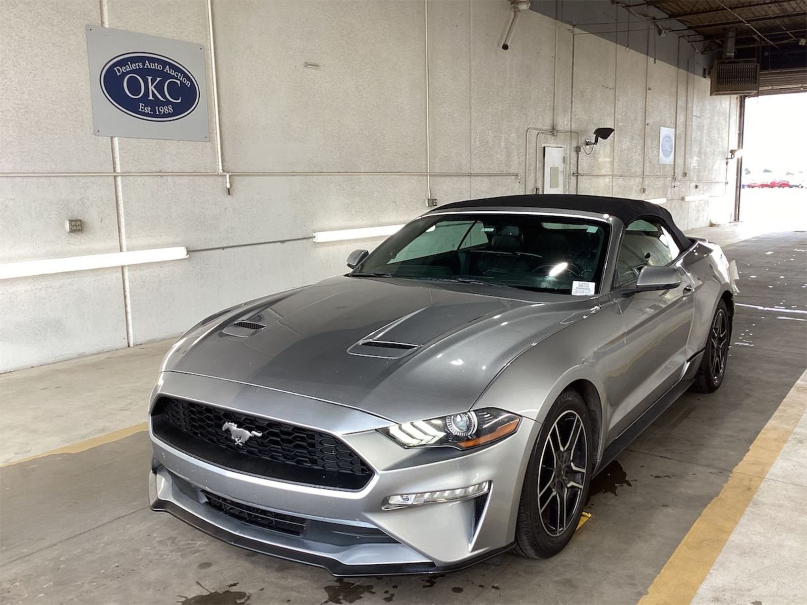 2020 Ford Mustang   RWD