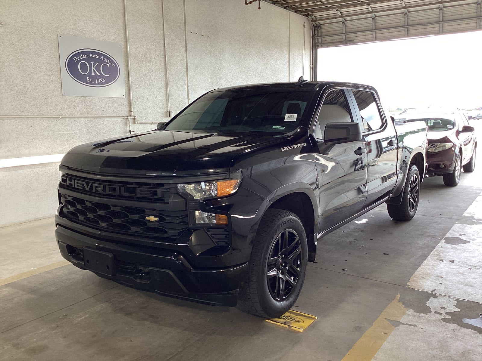 2023 Chevrolet Silverado 1500  Custom AWD