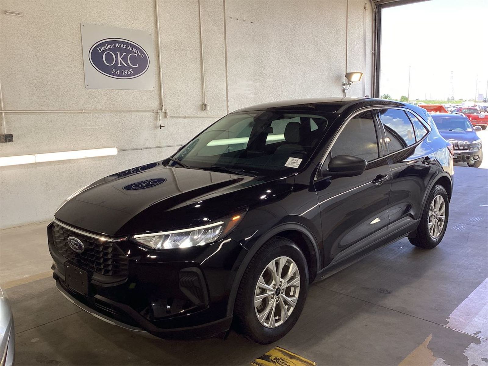 2023 Ford Escape   FWD