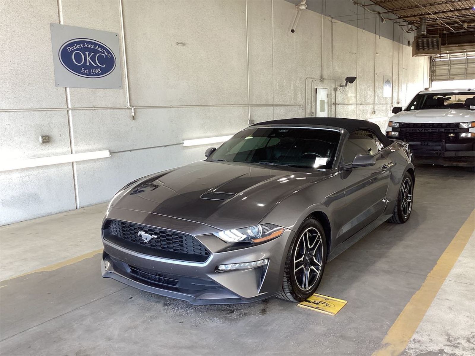 2021 Ford Mustang   RWD
