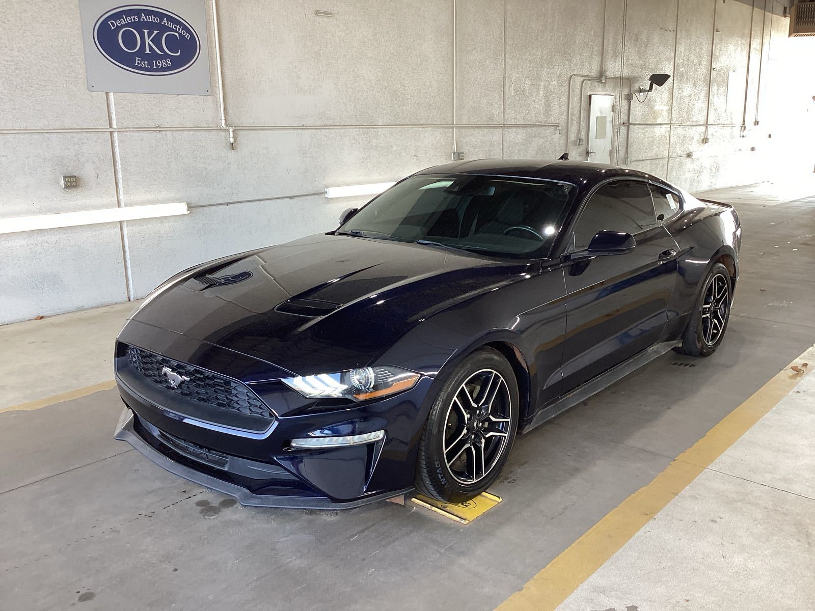 2021 Ford Mustang   RWD
