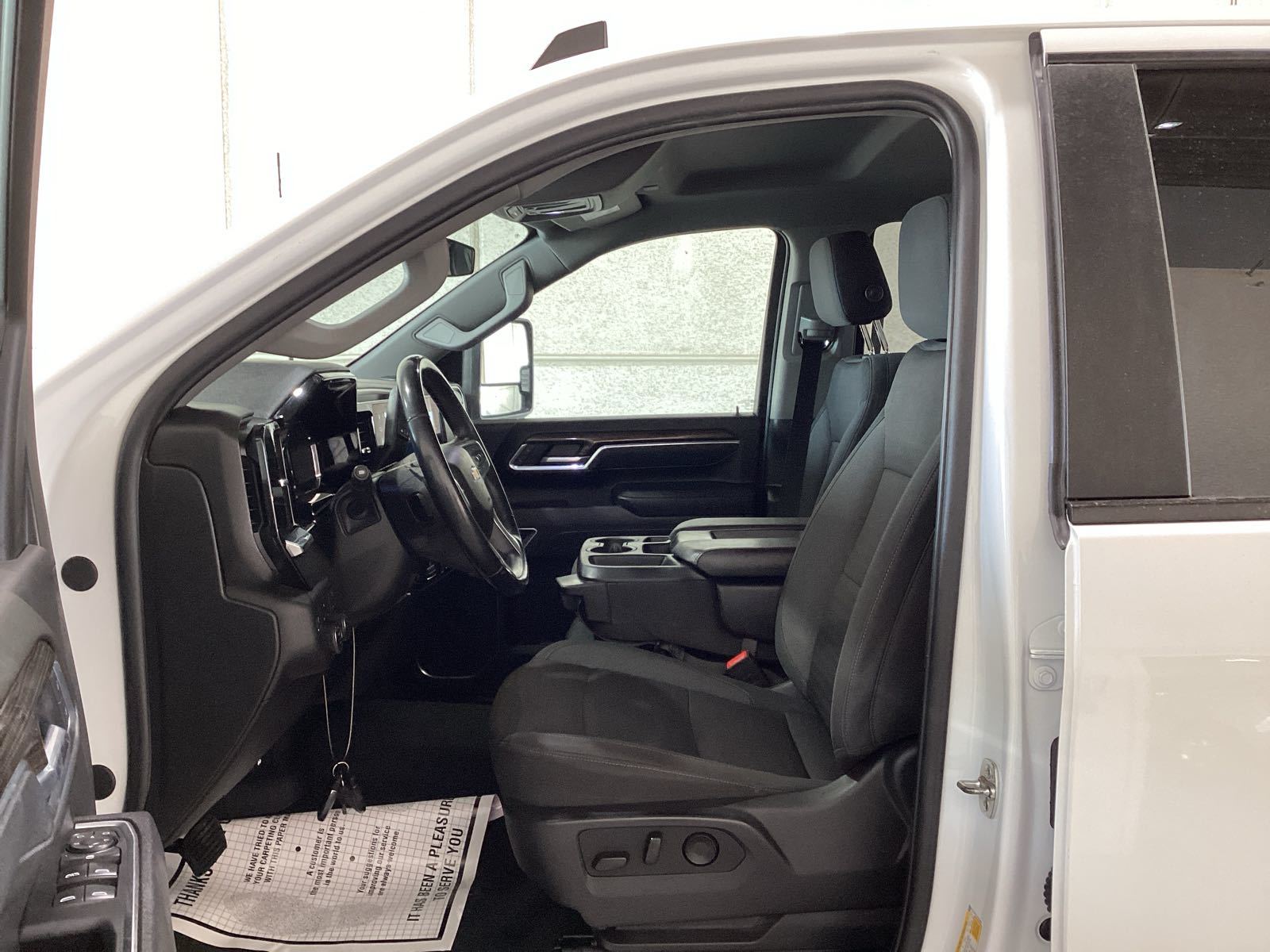 2025 Chevrolet Silverado 2500   AWD