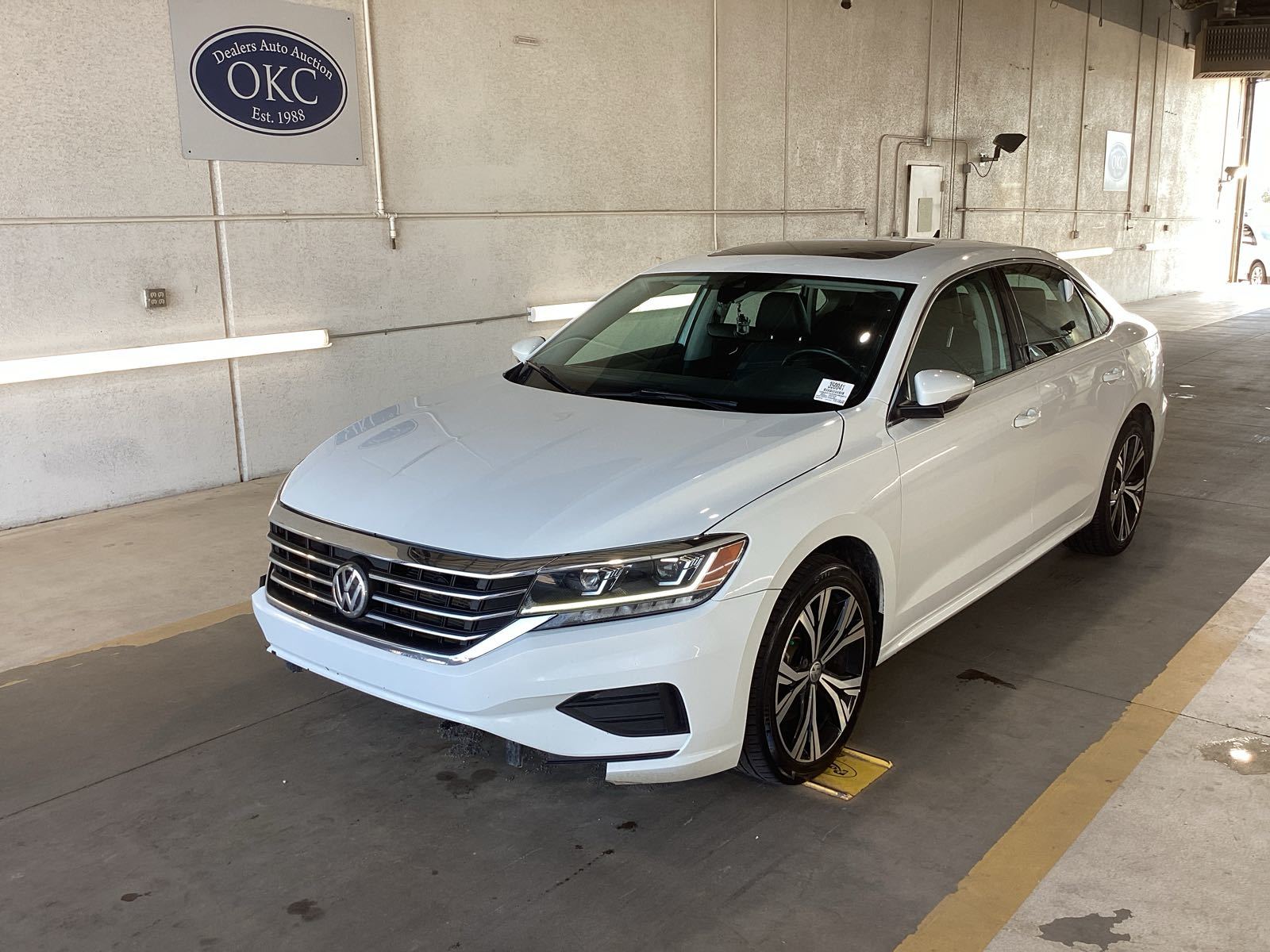 2022 Volkswagen Passat   FWD