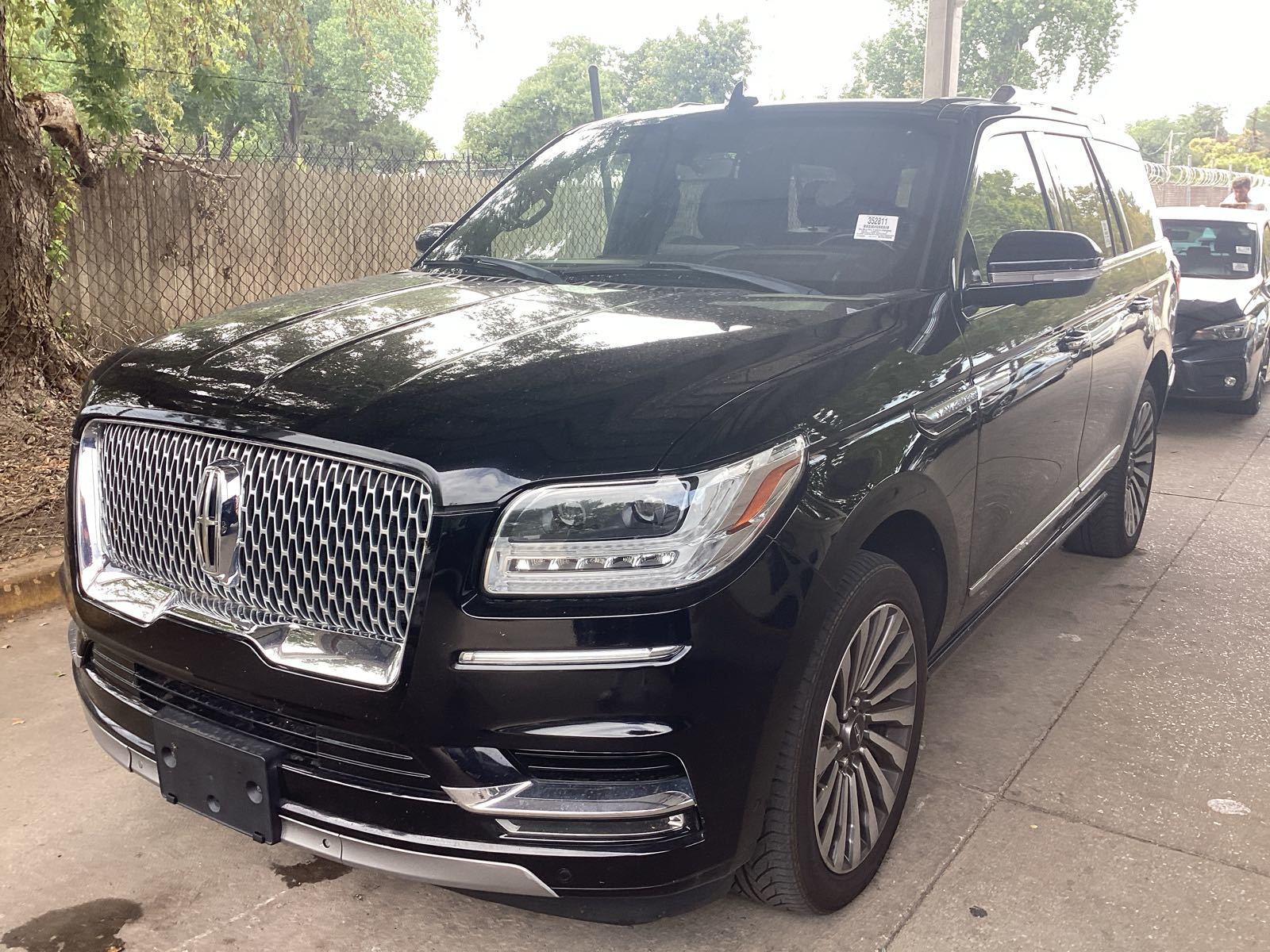 2019 Lincoln Navigator  Reserve AWD
