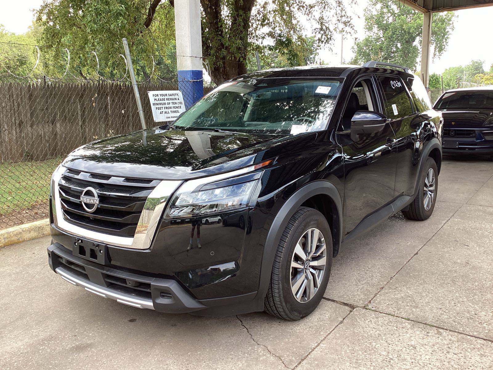 2025 Nissan Pathfinder SL FWD