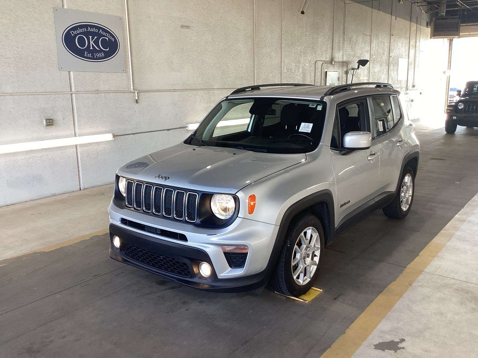 2019 Jeep Renegade  Latitude FWD