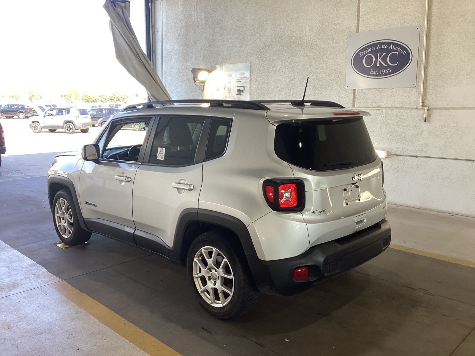 2019 Jeep Renegade  Latitude FWD