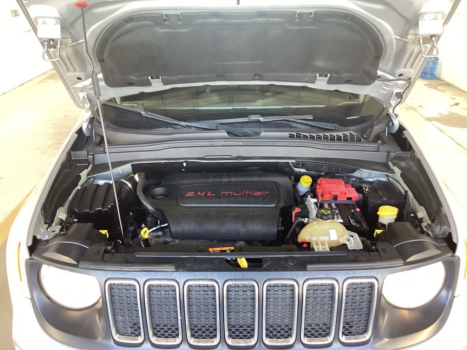 2019 Jeep Renegade  Latitude FWD