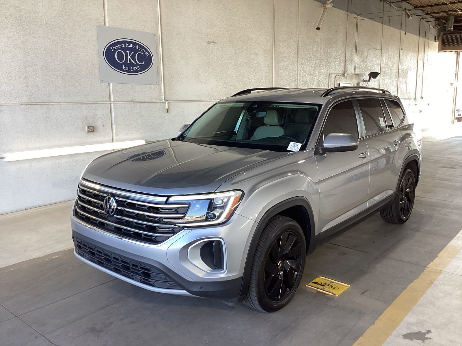 2024 Volkswagen Atlas   FWD