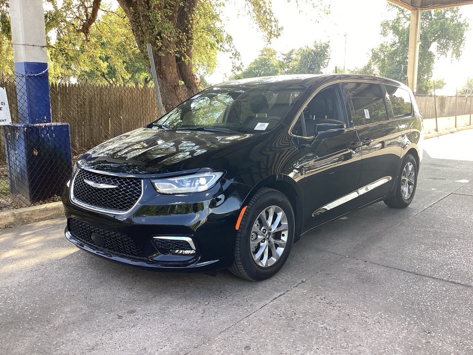 2026 Chrysler Pacifica  Limited FWD