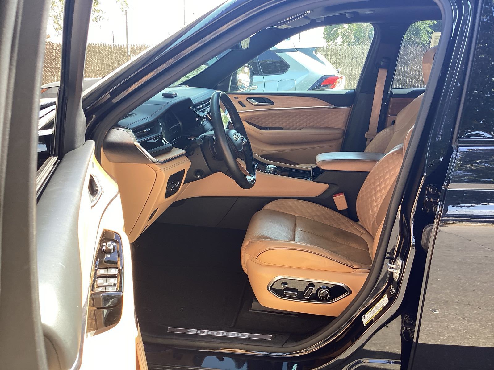2024 Jeep Grand Cherokee   AWD