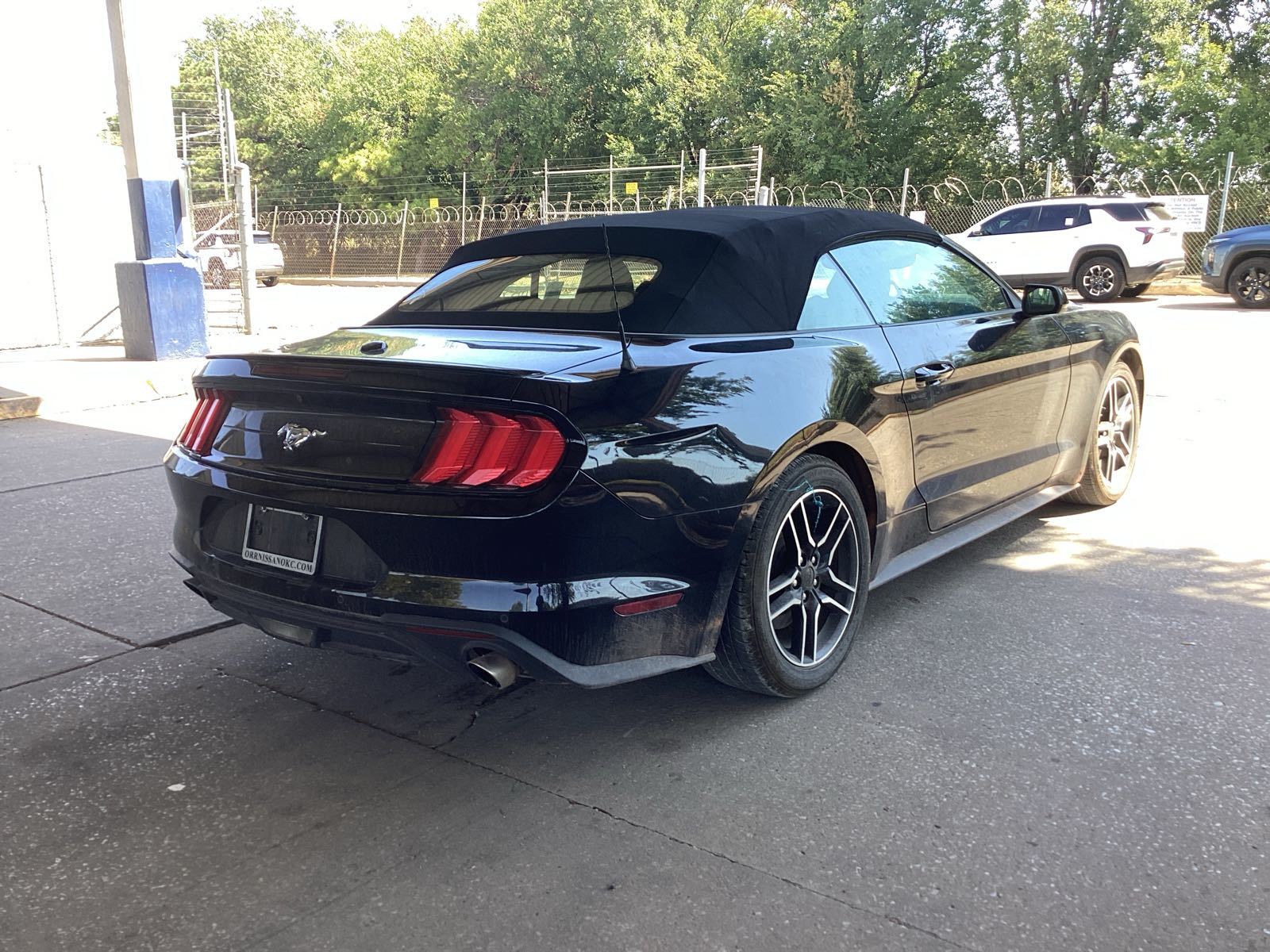 2023 Ford Mustang   RWD