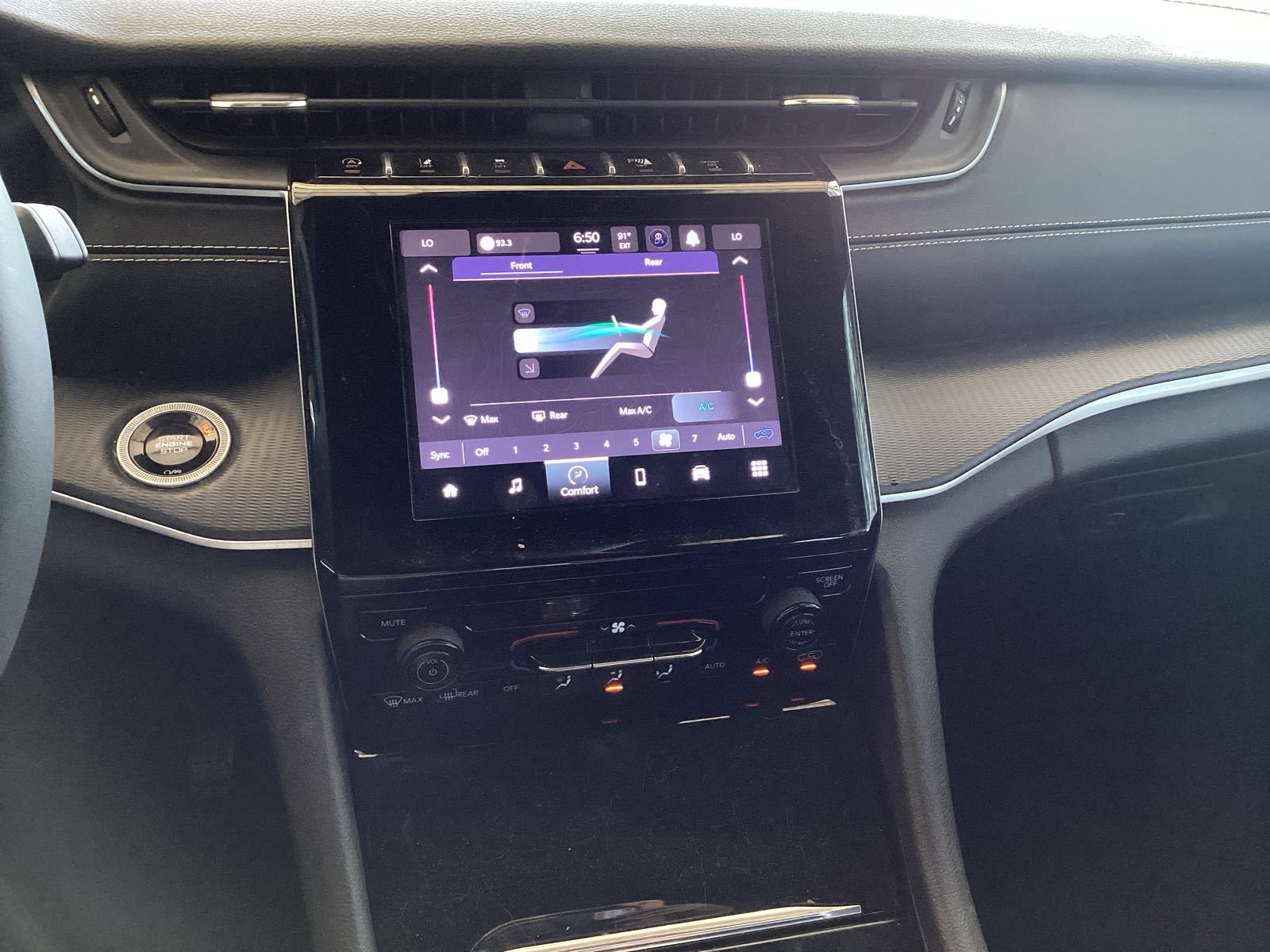 2024 Jeep Grand Cherokee  Laredo RWD