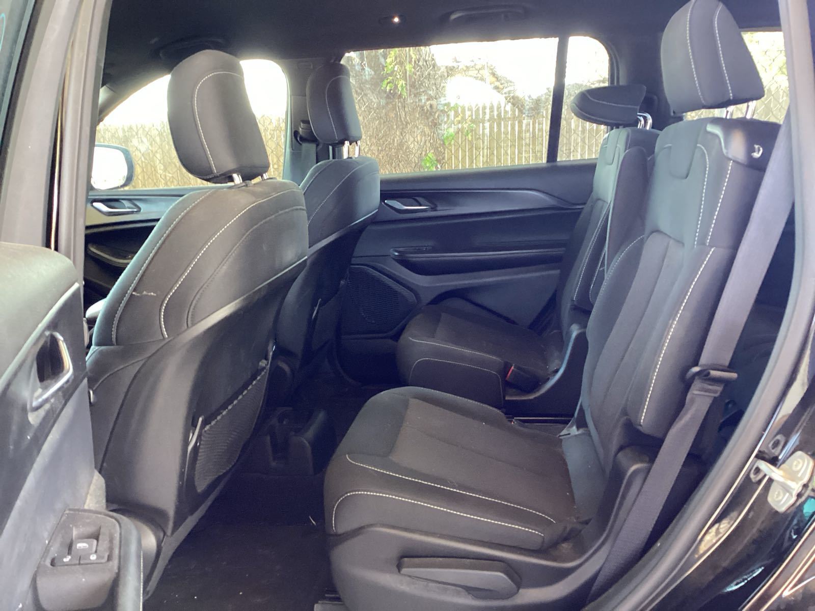 2024 Jeep Grand Cherokee  Laredo RWD