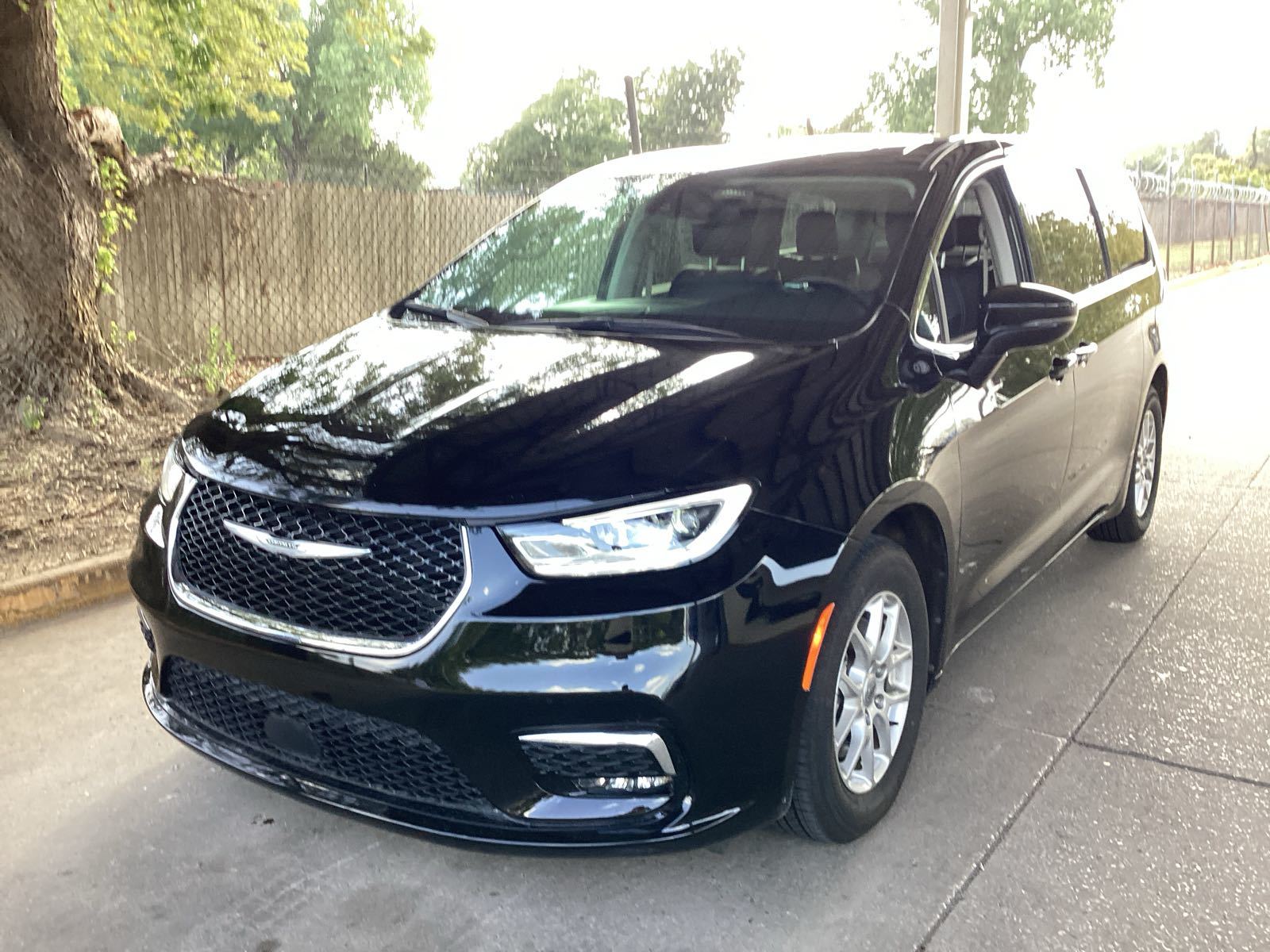 2024 Chrysler Pacifica  Touring L FWD
