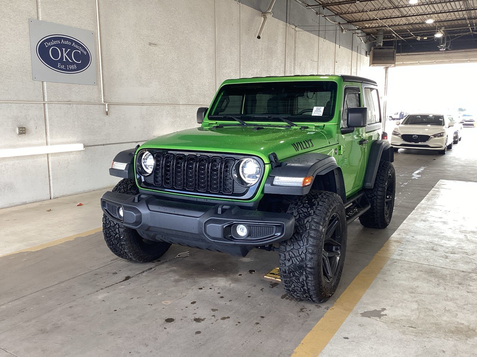 2025 Jeep Wrangler   AWD