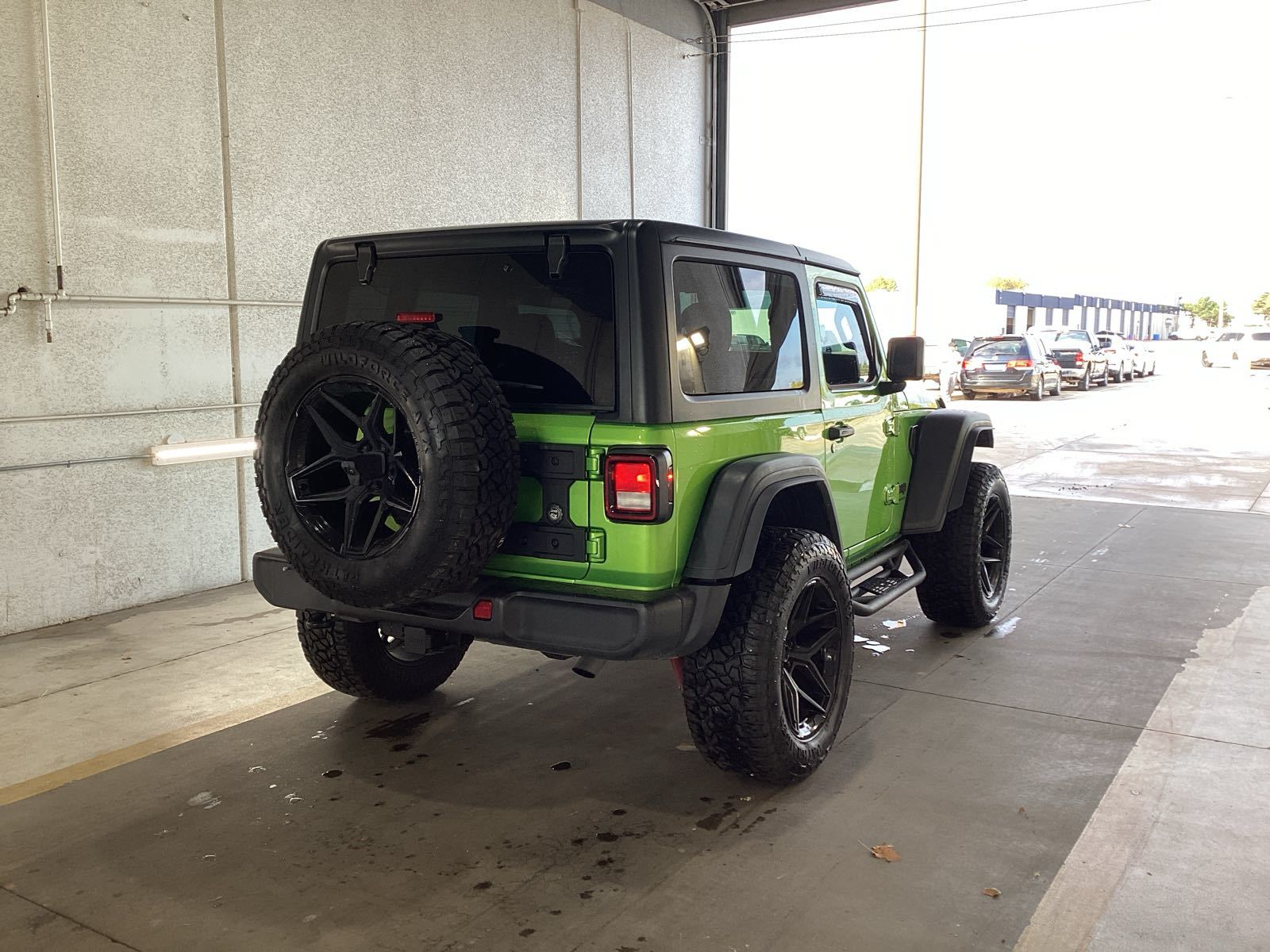 2025 Jeep Wrangler   AWD