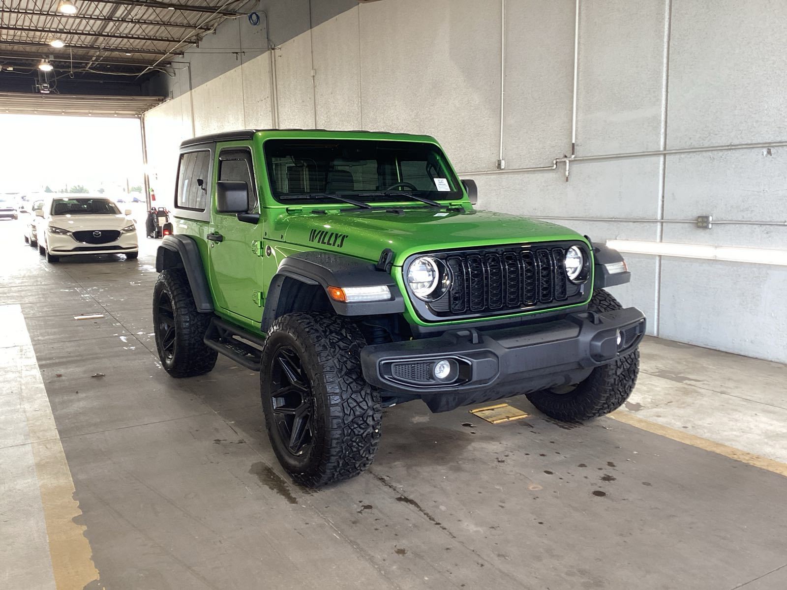 2025 Jeep Wrangler   AWD