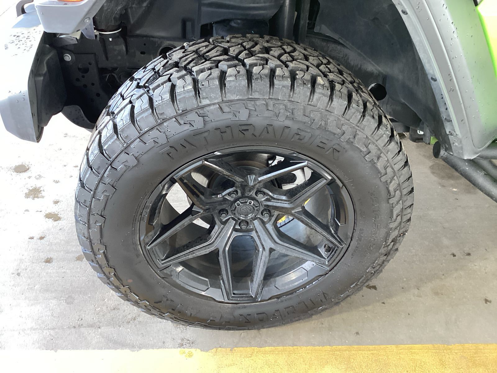 2025 Jeep Wrangler   AWD