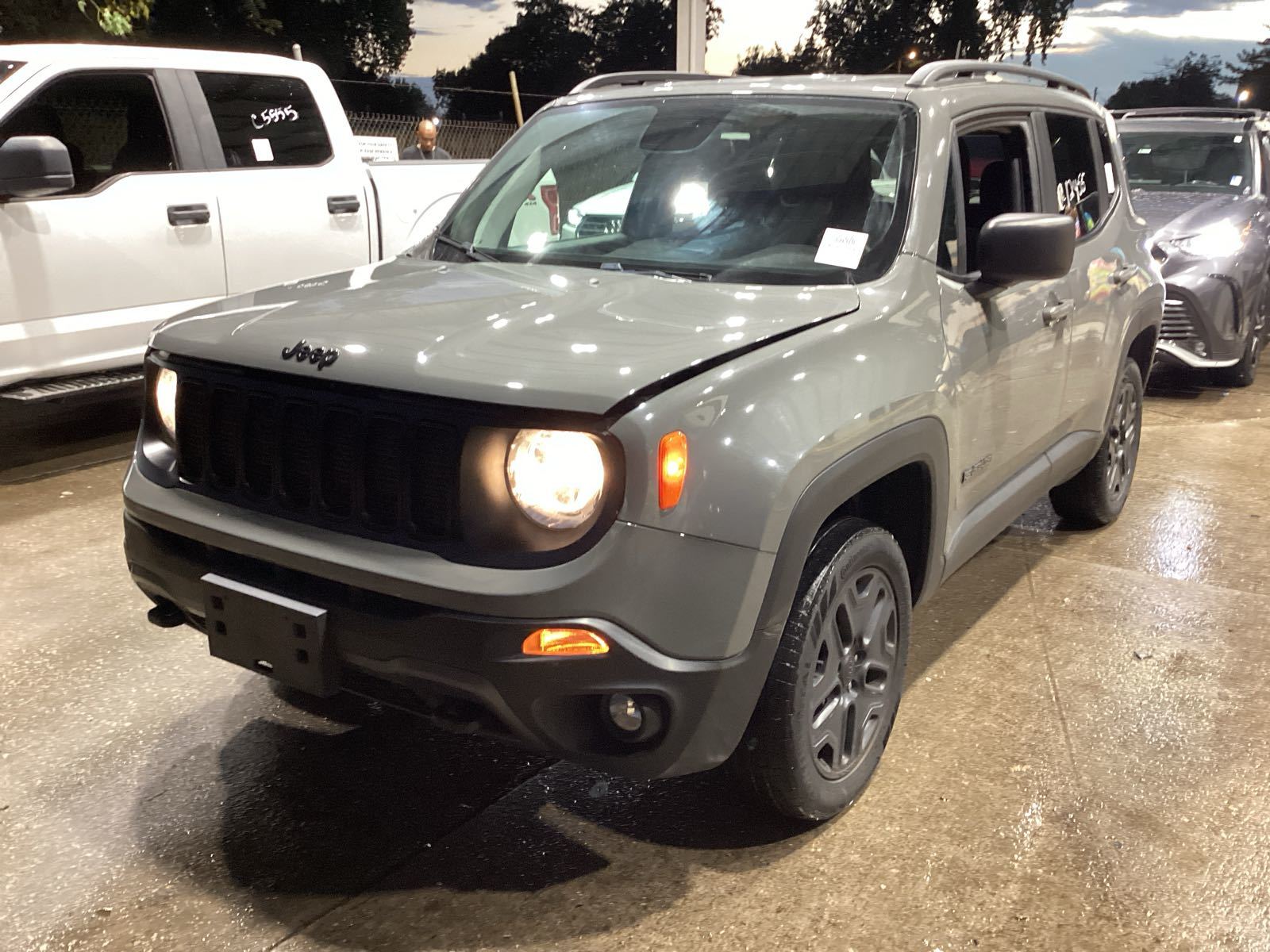 2020 Jeep Renegade   AWD