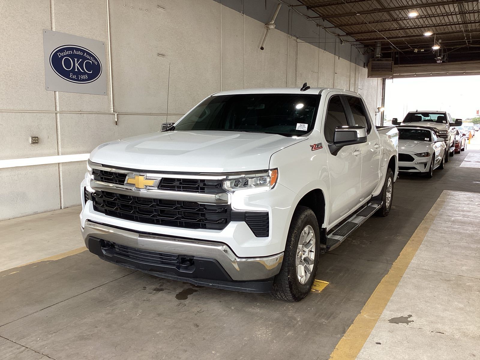 2025 Chevrolet Silverado 1500  LT AWD