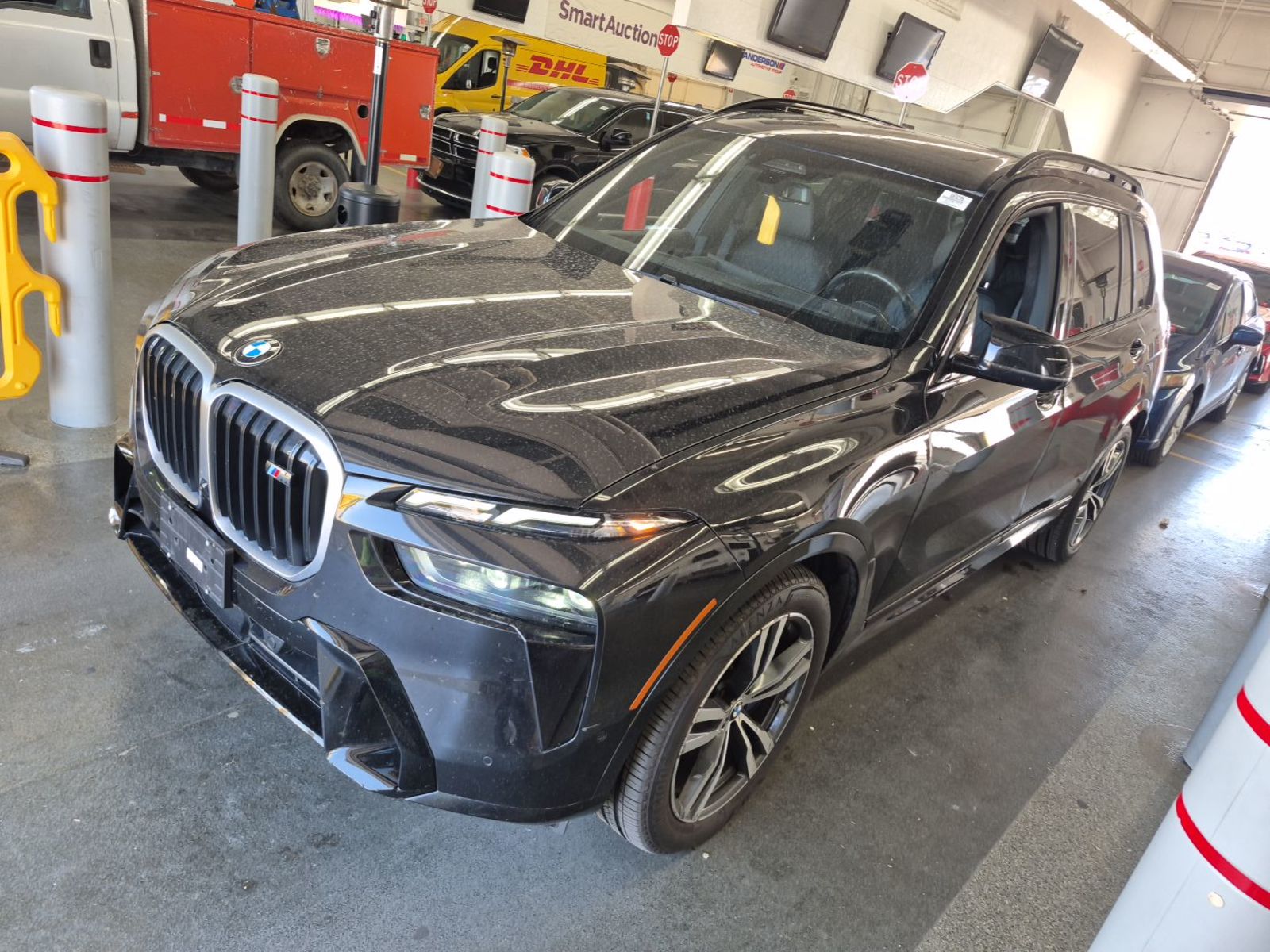 2024 BMW X7  M60i AWD