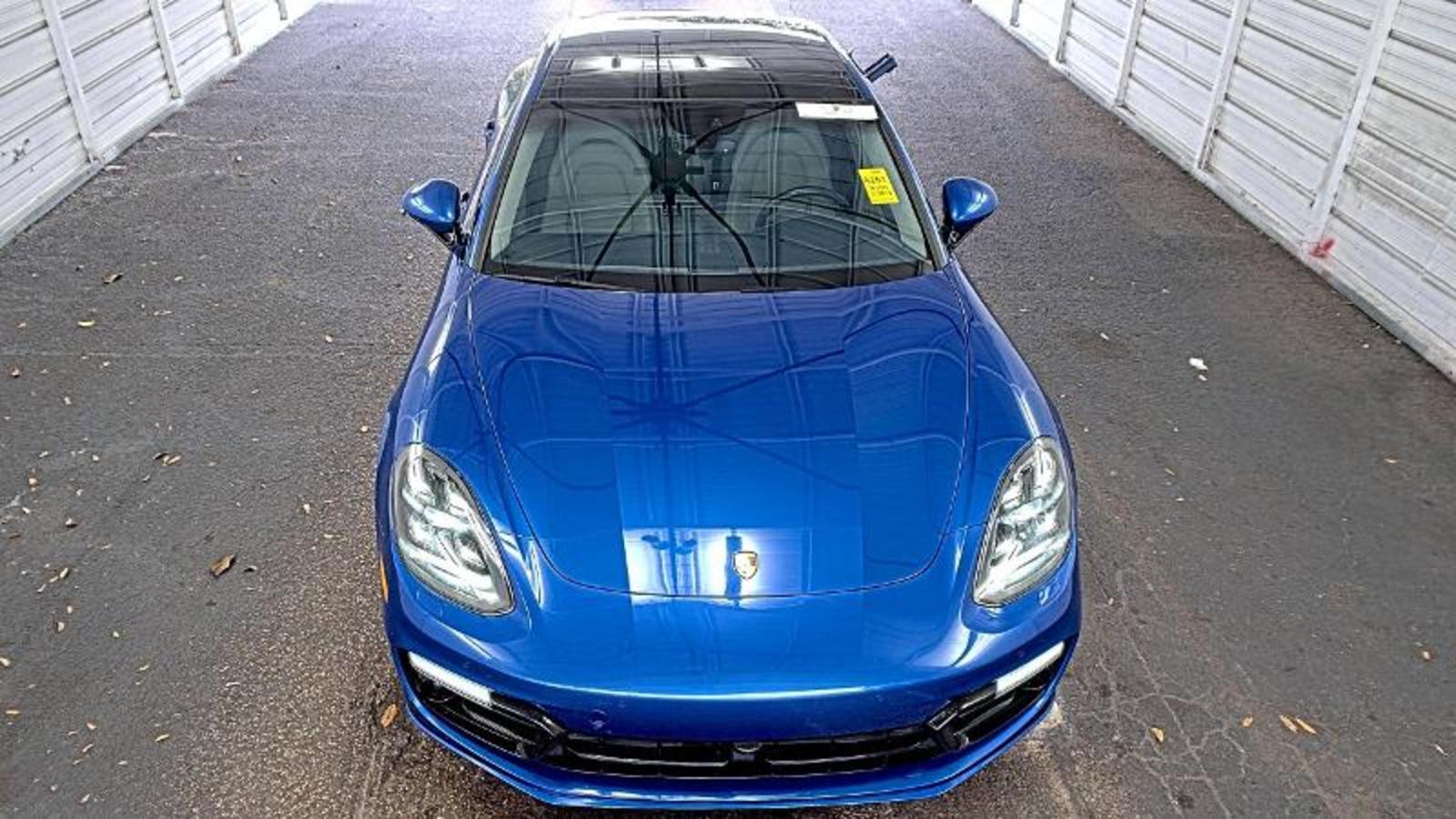 2019 Porsche panamera  GTS AWD