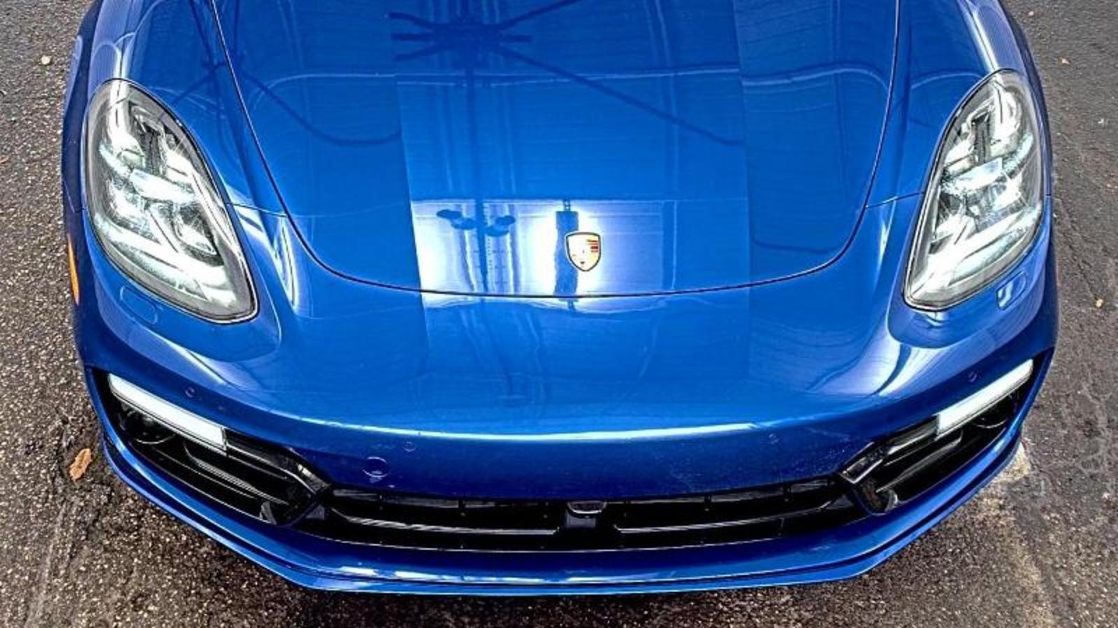 2019 Porsche panamera  GTS AWD