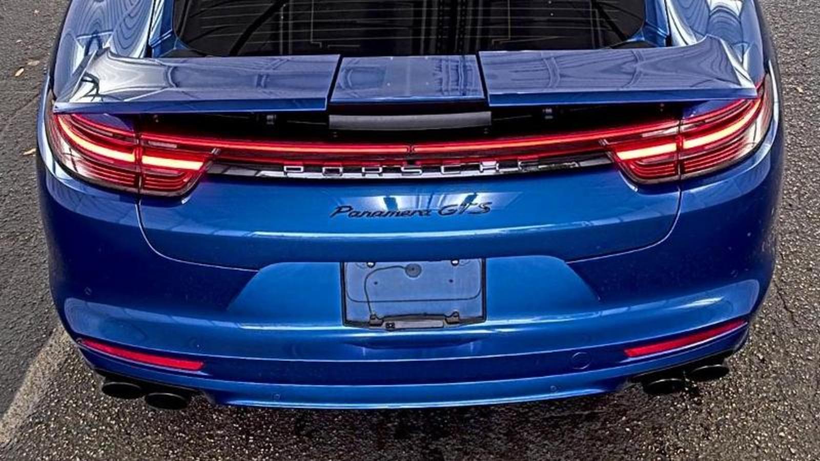 2019 Porsche panamera  GTS AWD